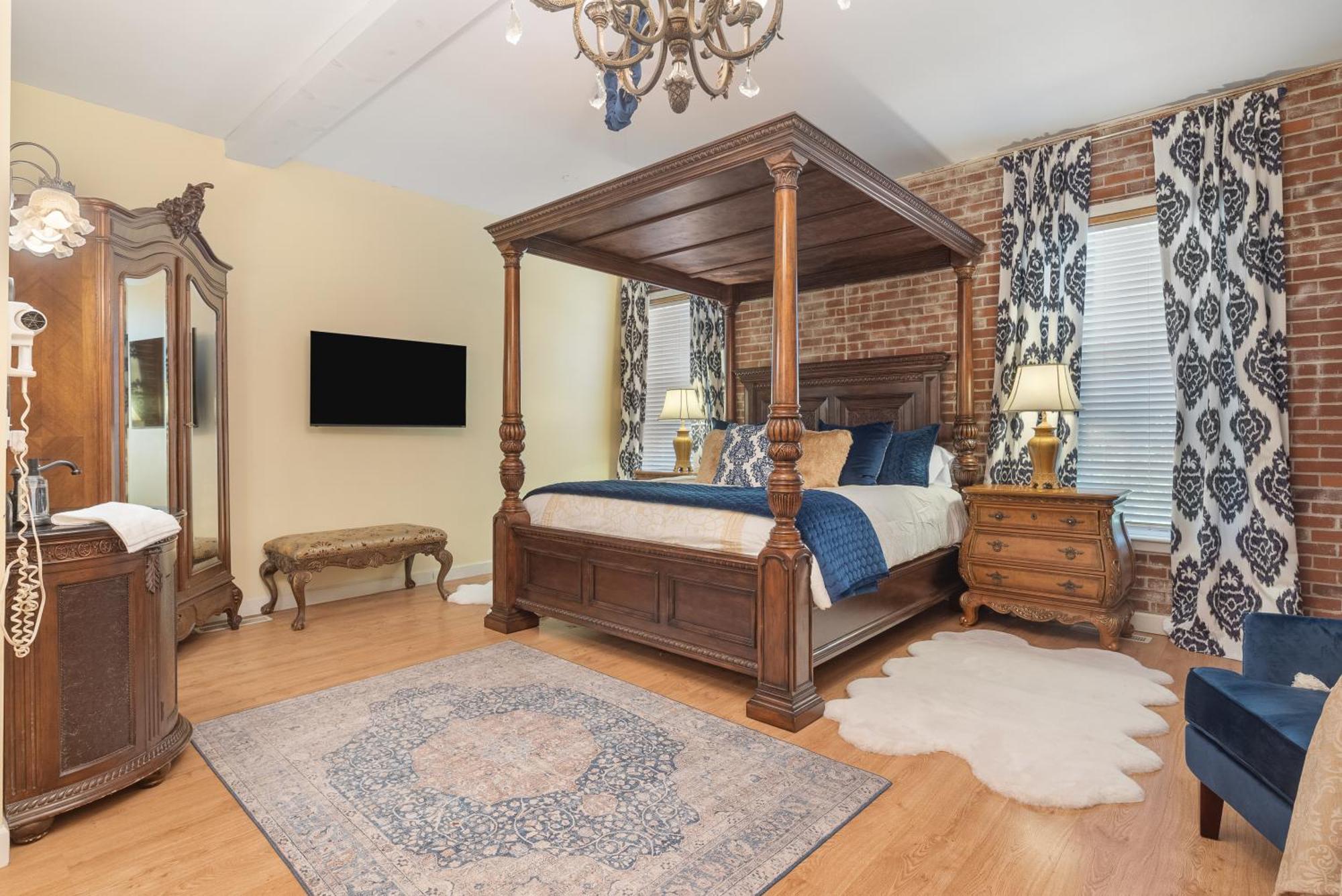 Beland Mansion-Royal Crown Suite! Fort Smith Eksteriør bilde