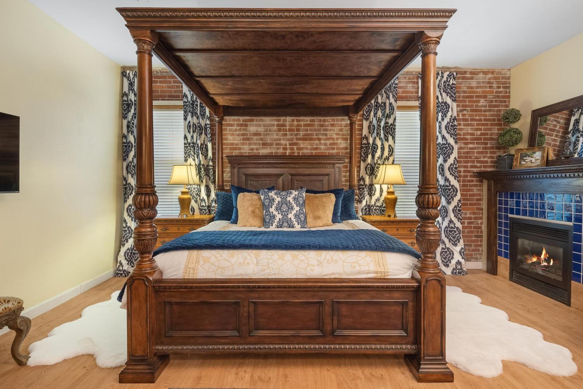 Beland Mansion-Royal Crown Suite! Fort Smith Eksteriør bilde